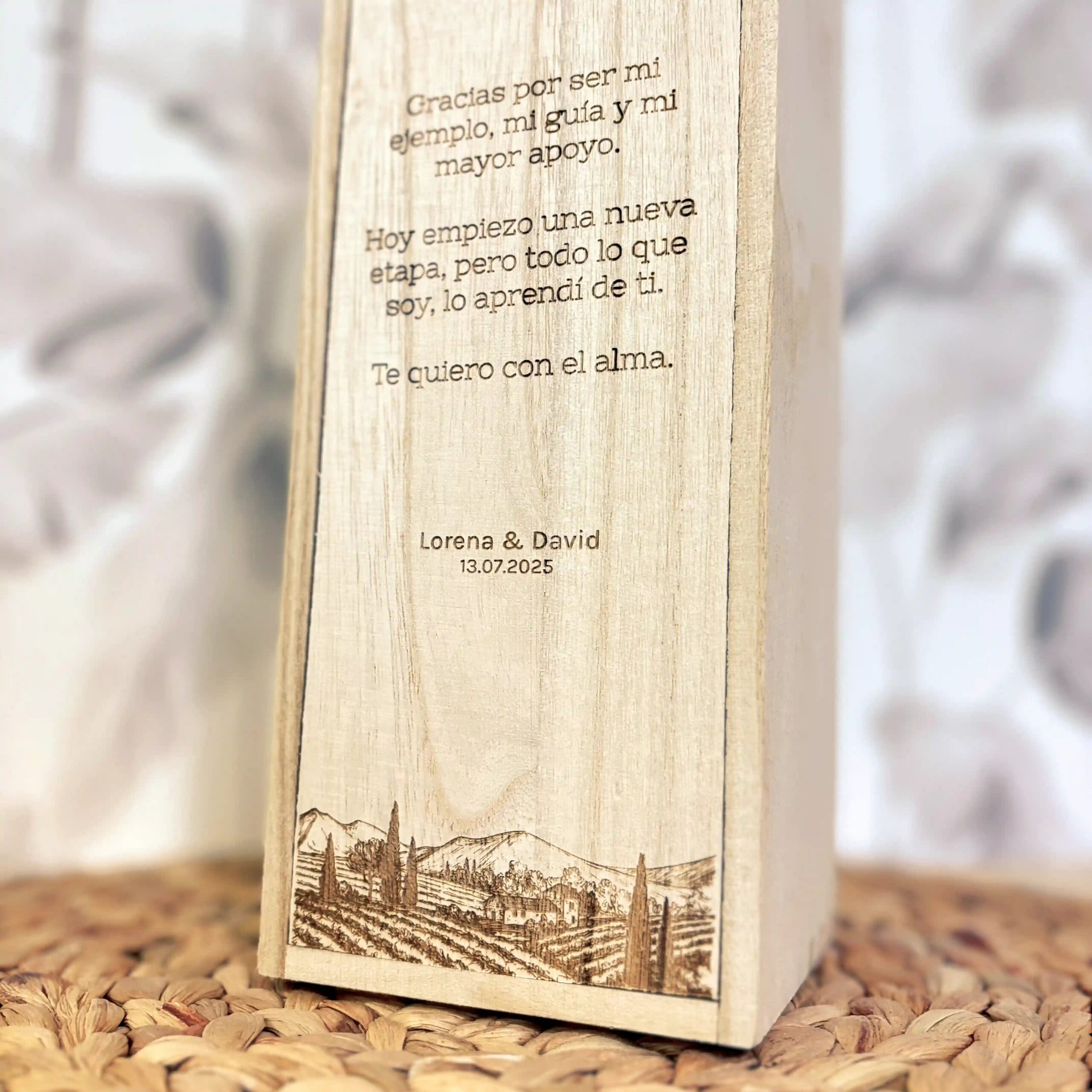 Caja de Vino Personalizada con Dedicatoria Grabada - Imagen 4