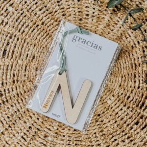 Llavero Inicial y Nombre Personalizado en Madera