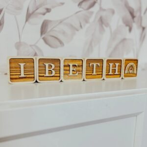 Cubos de Madera Personalizados con Nombre - Imagen 5