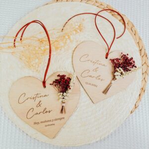 Placa Corazón Personalizada con Flores Preservadas