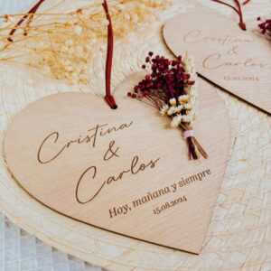 Placa Corazón Personalizada con Flores Preservadas - Imagen 4