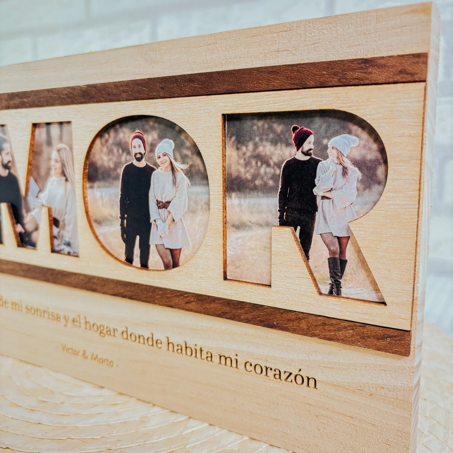 Marco Fotos Personalizado AMOR con 4 Fotos y Mensaje Grabado - Imagen 3