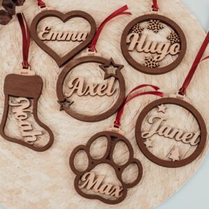 Bola de Navidad Personalizada con Nombre - Figuras de Madera