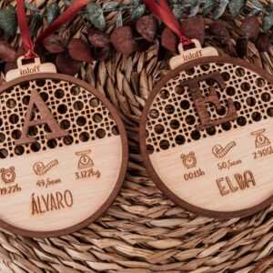 Bola de Navidad Ratán Personalizada Natalicio