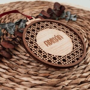 Bola de Navidad Personalizada Ratán con Nombre - Imagen 8