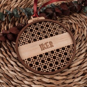 Bola de Navidad Personalizada Ratán con Nombre - Imagen 7