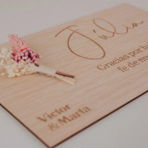 Placa de Agradecimiento para Boda Personalizada con Flores Preservadas - Imagen 3