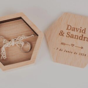Porta Alianzas Hexagonal Madera Personalizado - Grabado a Láser - Imagen 4