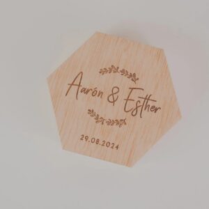 Porta Alianzas Hexagonal Personalizado en Madera