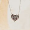 Collar de plata de ley con colgante corazón circonitas multicolor sobre fondo claro, cadena ajustable, regalo Día de la Madre inloff