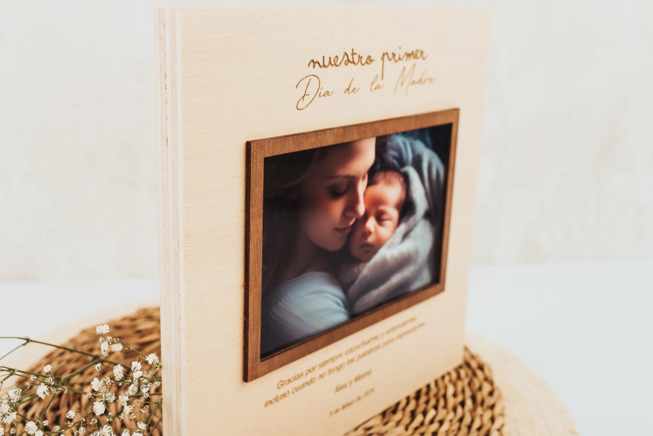 Marco Fotos Personalizado Primer Día Mamá - Grabado Láser Madera - Imagen 4