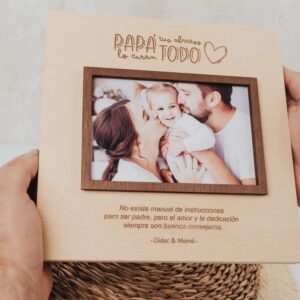 Marco Fotos Personalizado «Los Abrazos de Papá» – Madera Grabada
