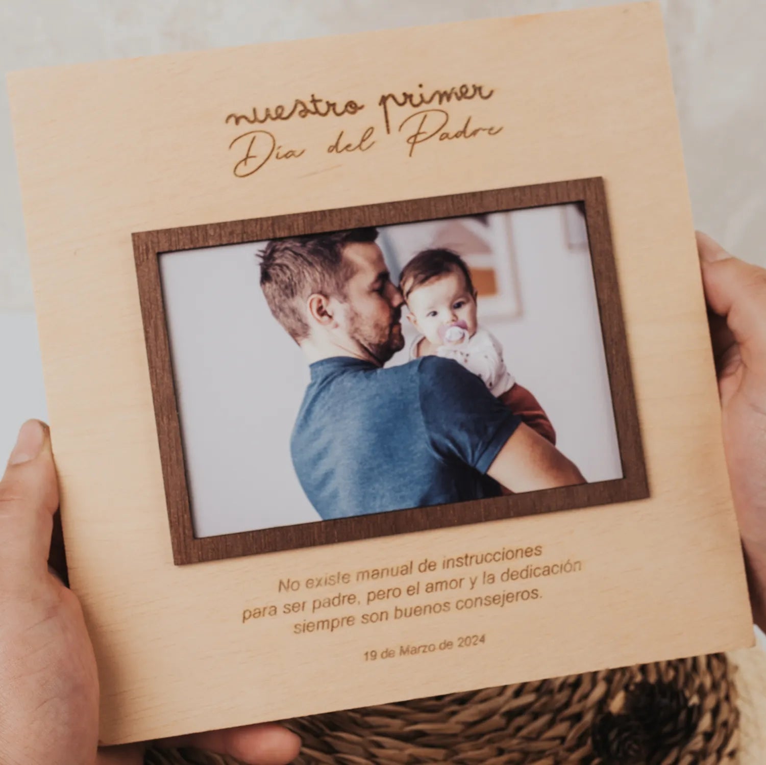 Marco de fotos personalizado de madera con grabado Nuestro Primer Día Papá y foto de padre con bebé, regalo Día del Padre inloff