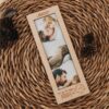 Portafotos imán de madera personalizado con tira fotomatón de papá e hijo, grabado con nombre Mateo y mensaje Día del Padre