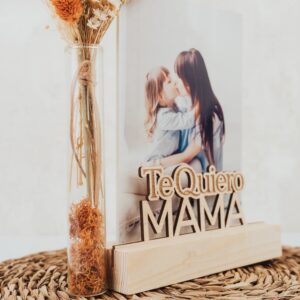 Portafotos "Te Quiero Mamá" con Flores Preservadas - Imagen 5