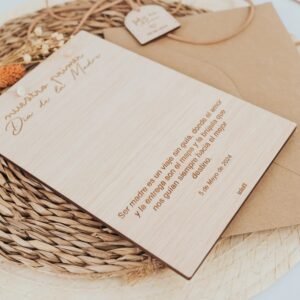Tarjeta Mensaje Personalizada para Mamá con Foto sobre Madera Grabada - Imagen 6